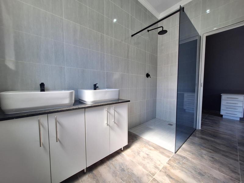 3 Bedroom Property for Sale in Island View Western Cape